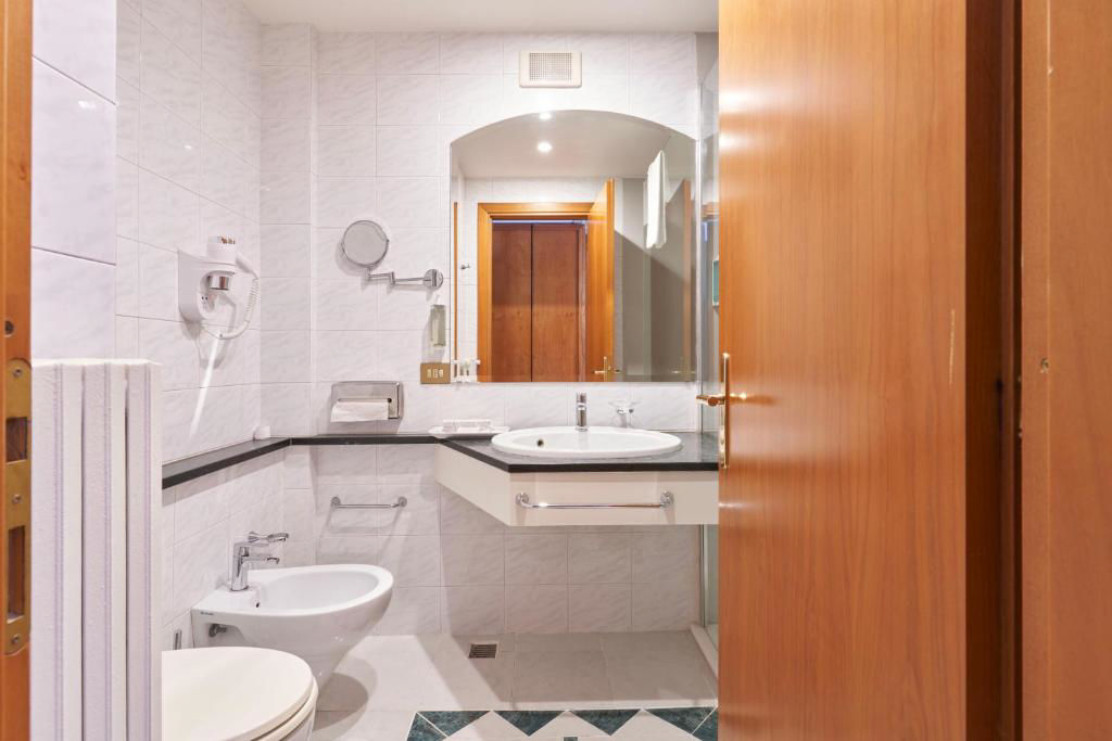 Hotel Cyrano, Italien, Saronno. Großes 18