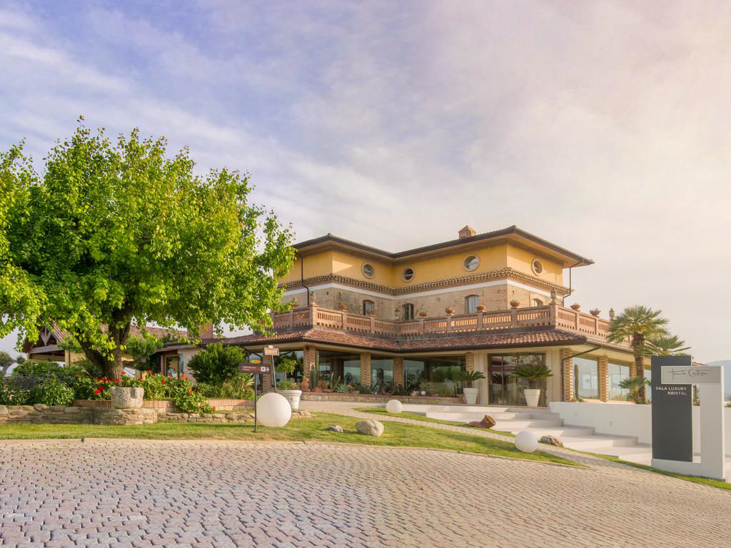 Hotel UNA HOTELS Tenuta Contessa Farm & SPA Cosenza, Italien, Lattarico. Großes 1