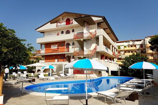 Hotel Alexander, Italien, Giardini-Naxos. Großes 1