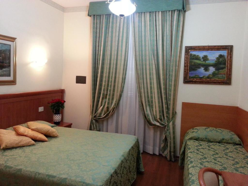 Hotel Philia, Italien, Rom. Großes 2