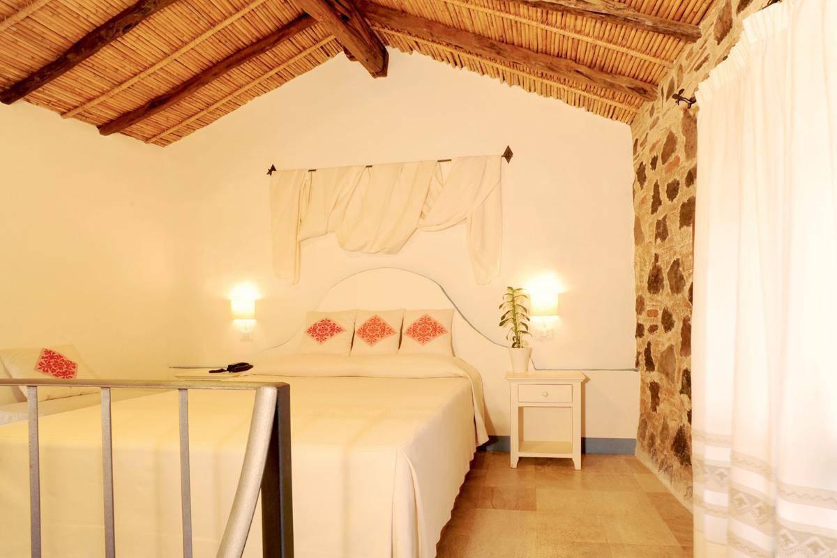 Hotel Albergo Diffuso Mannois, Italien, Orosei. Großes 1