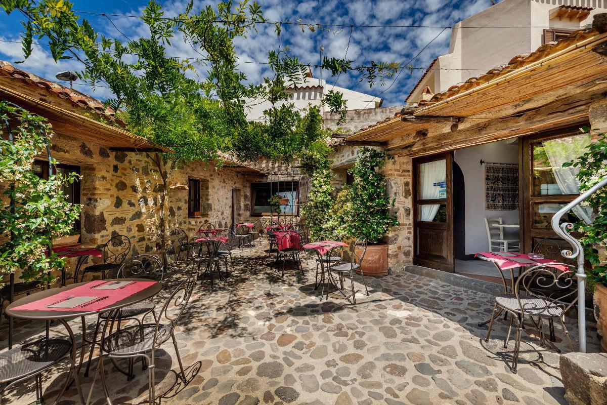 Hotel Albergo Diffuso Mannois, Italien, Orosei. Großes 2