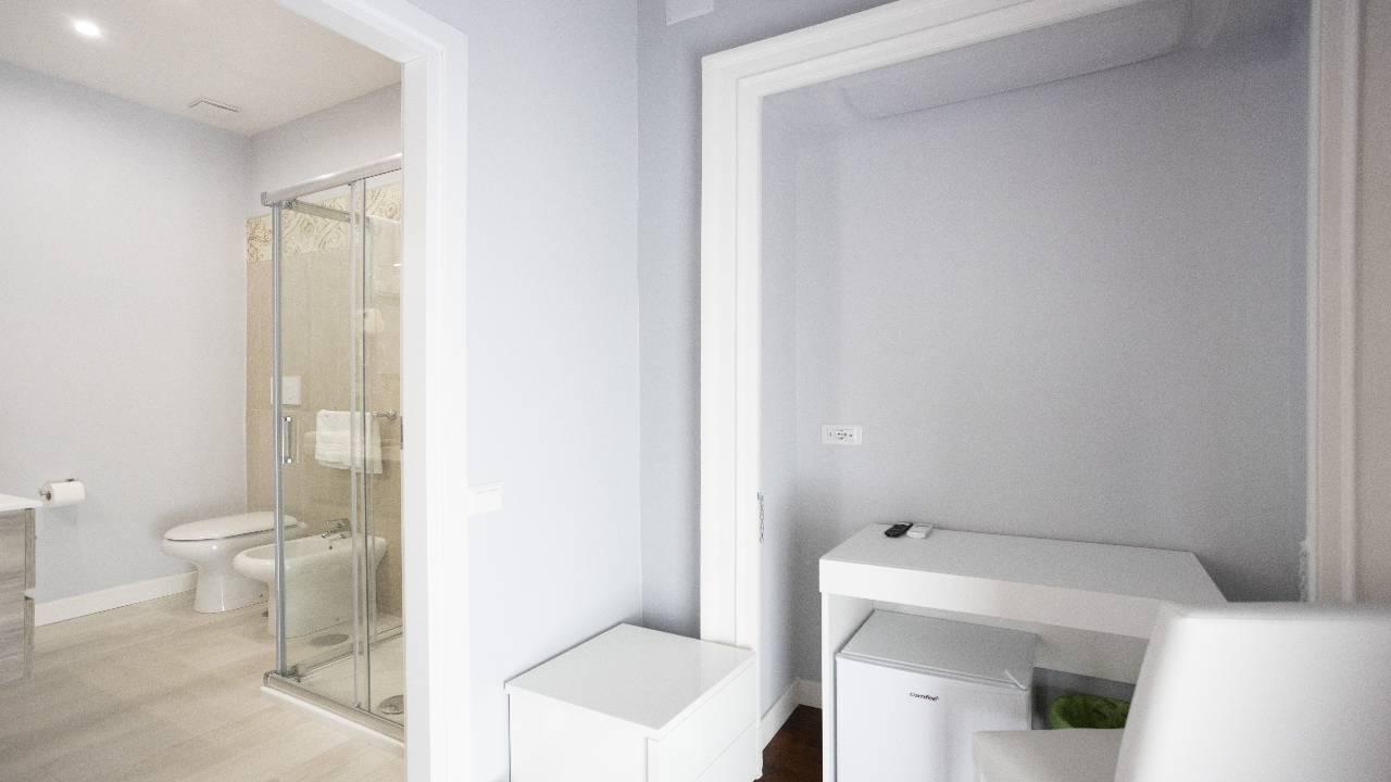 Hotel La Chambre, Italien, Neapel. Großes 1