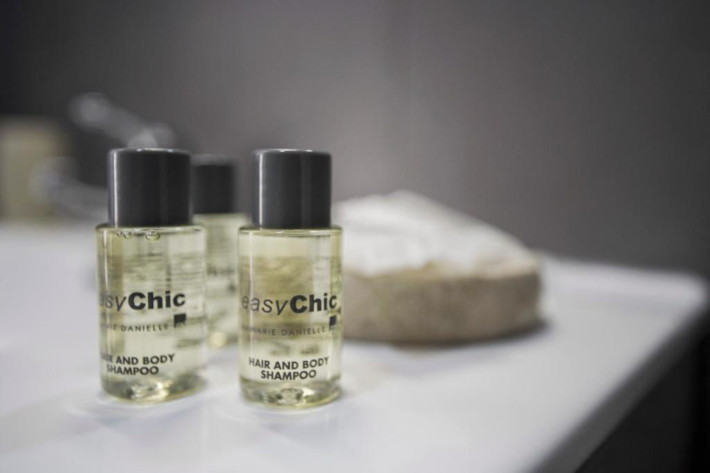 Hotel La Chambre, Italien, Neapel. Großes 2